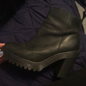 Dr. Martens Magdalena Leather Heeled Chelsea Boots